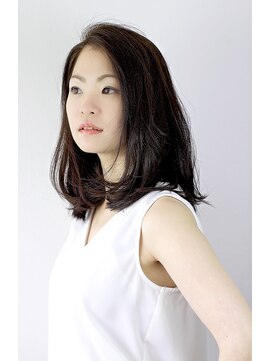 マロウズ(Marrows) 【Marrows】クリアな印象のロブスタイル