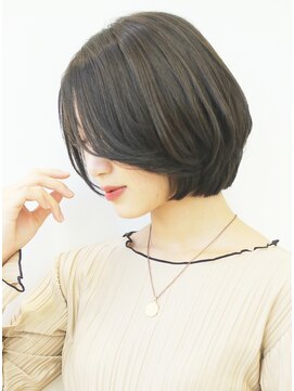 ラグエル(RAGUEL) 40代からの美容室　おすすめショートボブ