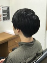 ヘアーメイクエアーセントラーレ(HAIR MAKE air Zentrale)&nbsp;重めマッシュ ネープレス