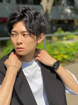 《eclarge》のメンズカットは印象が変わると大人気！ツーブロックやフェードでモテヘアを叶え男度をUP♪