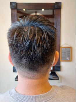 グリッター ヘアー ラヴァーズ(glitter hair lovers)の写真/men'sからの支持も厚い◎再現性の高いカットにリピーター多数!当日予約もでき仕事帰りに通えるのも嬉しい♪