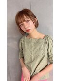 耳掛けボブ　ベージュカラー　ミニボブ　小顔カット