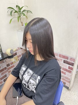 カット イン ビー パシュー(cut in Bee) サラツヤストレート