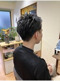 ツーブロック×アップバングショート
