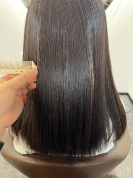 エカヒ(ekahi) 縮毛矯正できつい癖毛をかいぜんする