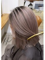 ピグメント(pigment)&nbsp;バレイヤージュ×ベージュ