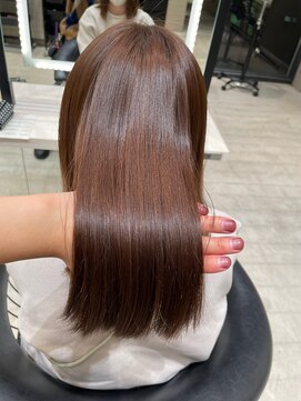 ロンドローズ 名古屋(Lond damaskRose) ブリーチ 学割 オリーブベージュ レイヤーカット リタッチ 655