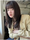 グレージュか顔周りレイヤーミディアムロング