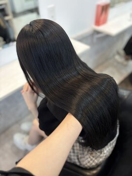 ラビス(Lovis) セミディ/シアーカラー/魅力倍増カール/ダークアッシュ