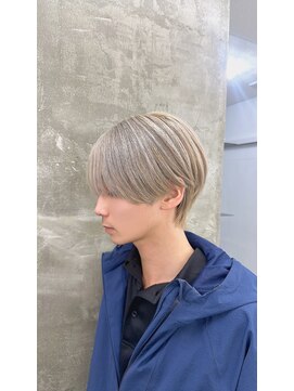 キング 枚方店(K!ng) 縮毛矯正髪質改善ハイライトレイヤーカット高槻美容室エクステ