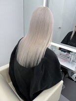 テイス 新宿(TACE)&nbsp;ホワイトカラー[ネビージュ/黒髪/小顔/新宿]