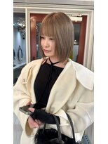 シイ(SIE)&nbsp;ハイトーンベージュ