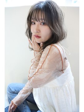 フィガロ ミリー 北生駒店(Figaro Mily) フェミニンくびれヘア