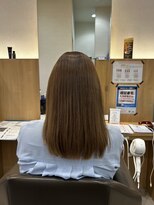 ウイバイファースト(u'i by first)&nbsp;肩くらいの長さのストレートヘア