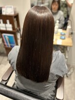 エスト(est)&nbsp;元祖髪質改善カラートリートメント【新宿3丁目/駅直結】