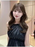 レイヤーカット　オリーブベージュ