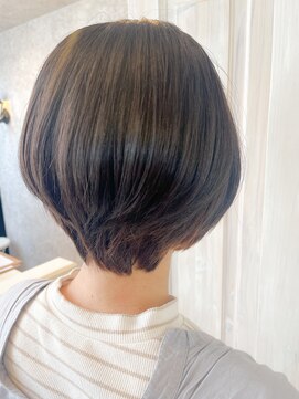 キャアリー(Caary) 福山美容室Caary丸み大人ショートひし形シルエット20代30代