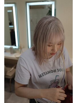 オーパスバイアンブルリュクス 池袋(Opus by ambleluxe) ケアブリーチ/ホワイト/ハイトーン