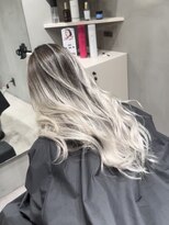 コスモス 町田(COSMOS)&nbsp;バレイヤージュカラー/ホワイトシルバー/シャドールーツ