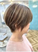 ひし形ショートボブ/細めハイライトハイトーン◎20代~50代