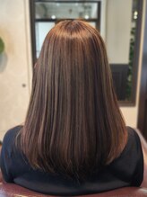 エルシー(LC)&nbsp;【yoshiki】白髪ぼかし×美髪矯正/上品ツヤ感セミロング