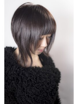 アスイン(asuin) 前下がりショートスタイル☆鈴木美容院BellWoodHaiR☆0115217227