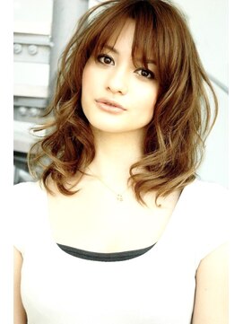 ミッシェル アフロート(michelle afloat) キセキの40代へ☆超キレイフォルムと超ツヤのラウンドCカット