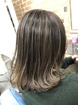 イズ 札幌店(is)&nbsp;ハイライトバレイヤージュ