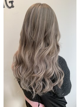 ヘアーデザインルアナ(Hair design Luana.) ホワイトミルクティー