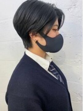 ヒート バイ アンカットラウンジ 渋谷(HEAT by UNCUT&LOUNGE) ☆ハンサムショート×ブルーブラック[渋谷]