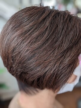 サクライ美容室 ショート・グラデーション