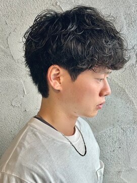 ニアウ 伊勢崎連取店(Niau) スパイキーショートツイストスパイラルパーマシャドウパーマ