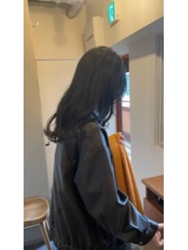 ニード(need) 暗髪グレージュ