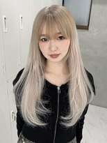 スウィープ(sweep)&nbsp;エクステでハイトーンロングヘアに☆