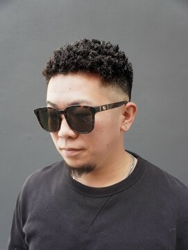 メンズグルーミングナンバーナイン(MEN'S GROOMING NUMBER NINE) 特殊パーマ/メンズパーマ/学割U24/フェードカット