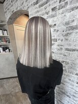 アンシュシュ(UN CHOU-CHOU)&nbsp;バレイヤージュ風エクステ