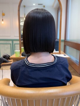 ロンドジェネルーズ 柏(Lond generous) 韓国柏顔周り縮毛矯正髪質改善レイヤー前髪カット韓国風ヘアボブ