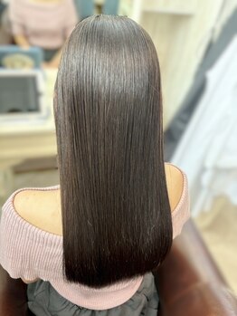 ガク(gaku)の写真/【HPB AWARD 2025 BEST SALON SILVER Prize受賞】髪に優しく自然で柔らかなストレートは[gaku]にお任せ♪