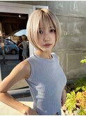 金髪ショート/ハイトーン/派手髪ショート/ホワイト/20代