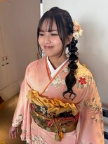 シークエストアンドシプラス(C/QUEST&C-plus)&nbsp;成人式　ヘアセット　編み下ろし　辻堂