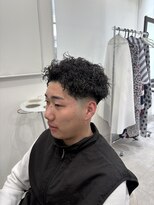 キューカンバー(CUCUMBER)&nbsp;ピンパーマ　スキンフェード