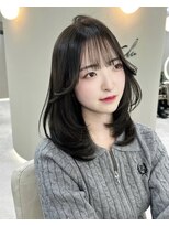 アイドットプラス 新宿(i.+SHINJUKU)&nbsp;韓国ミディアム×くびれヘア×顔周りレイヤー×新宿