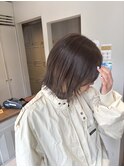 オリーブベージュ