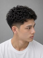 ノイセルヘアー(Noisyle Men's hair) リバースセンターパート/ニュアンスパーマ/ダウンバング/MEN'S