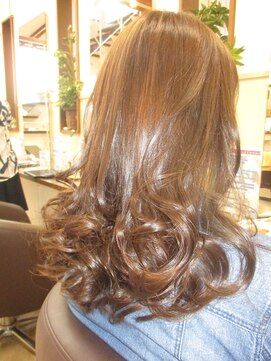 コアフィールフィス(COIFFURE fils) 巻き髪がもっとお洒落になる☆☆インナーカラー