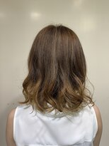 アズール 草加(azule) ベージュブラウンのハイライト+グラデーションカラー