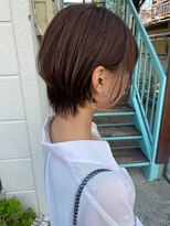 ホワイト(WHITE HAIR@NICOLA)&nbsp;ショートスタイル×透明感シルバー