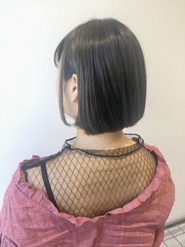 アッシュ 二俣川南口店(Ash) サラツヤ 切りっぱなしワンレンボブ