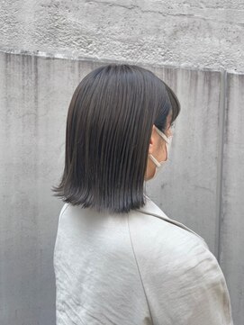 ラミ(L'ami) 外ハネ×クリアブラック