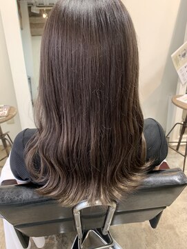 ミラバイグリーン(Mira by green) 【担当KANNA】透け感◎グレージュカラー